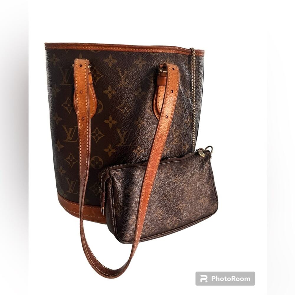 Louis Vuitton Vintage Monogram Bucket Bag with Zip Pouch